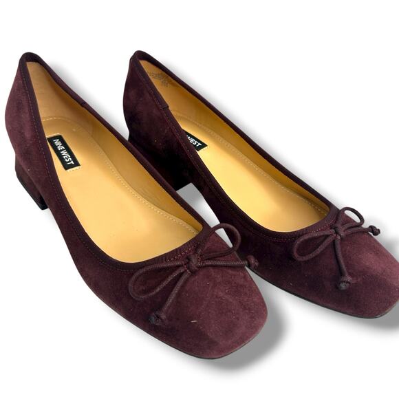 NEW Nine West Dark Red Suede Low Heels Size 8.5 Suedette Maroon Slip On Pumps - Picture 1 of 12